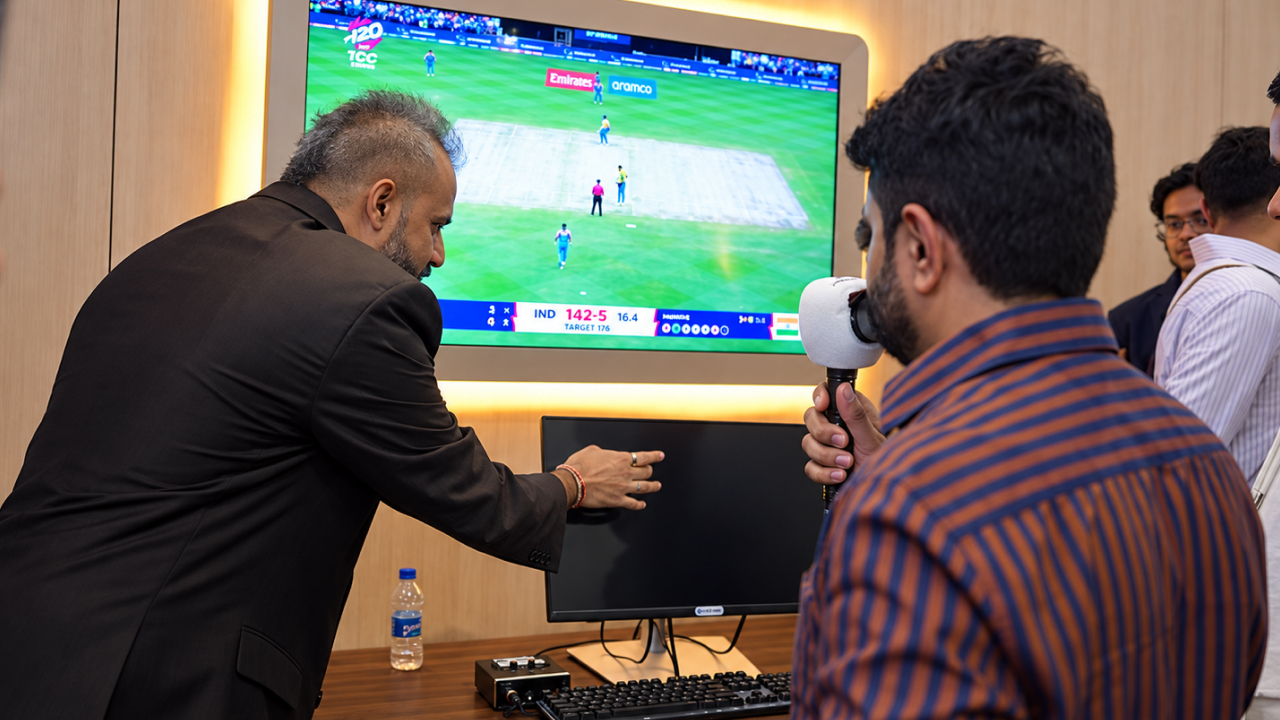 explore an interactive cricket commentary experience using immersive display technology
